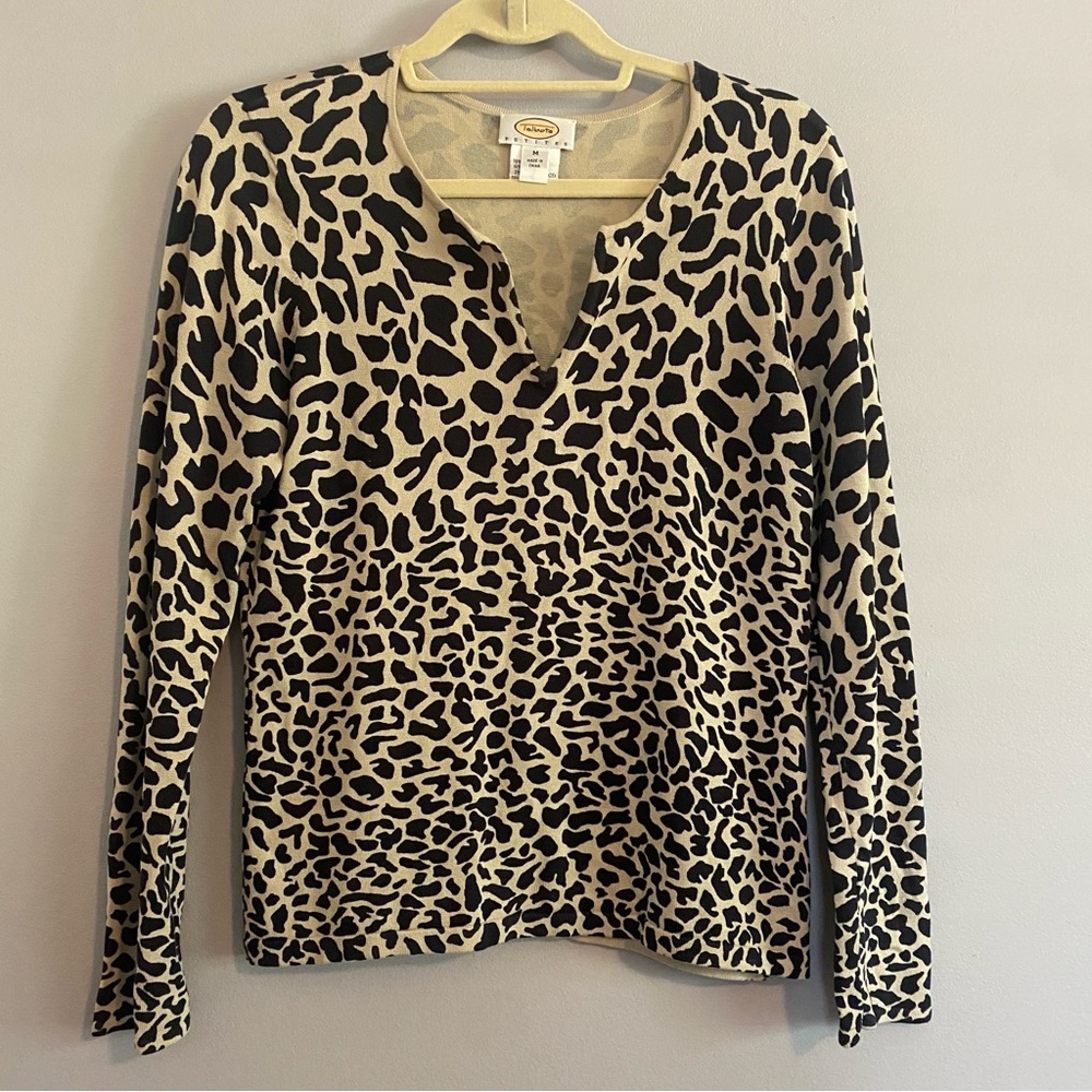 Talbots Petites Cheetah Silk Split V-Neck Long Sleeve Top - M